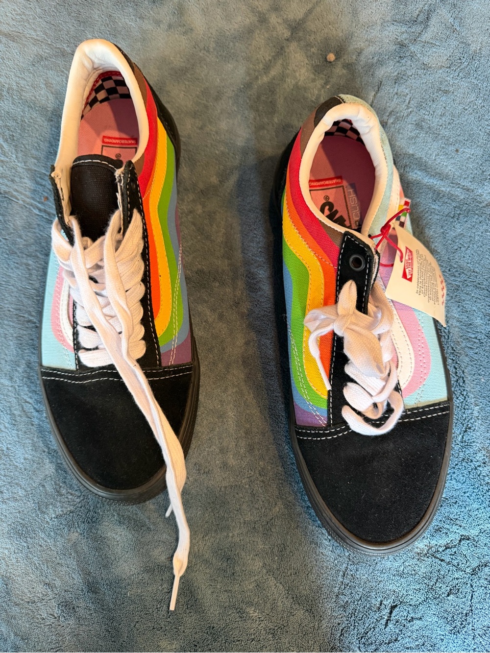 Vans mensRainbow Wave Old Skool Sneakers - Multi